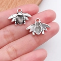 Pendentif abeille en argent antique pour bijoux DIY avec ailes détaillées et trou de suspension - Petite Abeille en Argent Antique / 16x20mm