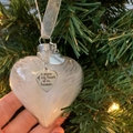 Memorial heart ornament with white feathers and Grandpa engraving for Christmas tree - Grandpa