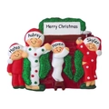Ornamento natalizio in resina con pupazzo di neve e quattro nomi di famiglia personalizzabili - Stile Quattro Pupazzi di Neve