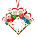 Ornamento natalizio famiglia di 6 che gioca a carte con nastro rosso e spazio bianco - 6 Bambole Che Giocano A Poker