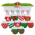 Décoration de Noël personnalisée en résine avec neuf mitaines festives pour cheminée - Pendentifs de Gants (11 Pcs)