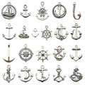 Set di 20 ciondoli nautici argento vintage con ancora e timone per creazioni fai-da-te - Combinazione di Stili Ancora Timone Bussola Barca a Vela Amo (SN0071) / Argento antico