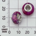 Roze-paars gemarmerde harskralen met een zilveren kern op een meetschaal-raster - 13mm / Magenta Gekleurde Kraal (16292)