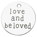 Silberner Legierungsanhänger mit Love and be loved Gravur für DIY-Schmuck - Love And Be Loved Alphabet Anhänger (2490)