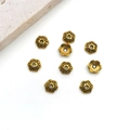 Calottes de perles fleurs creuses or antique avec caractères gravés pour bijoux DIY - Style Fleur 5x5mm (16607)