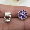 Ciondolo a fiore in smalto viola e anello in argento strutturato per gioielli fai-da-te - Viola