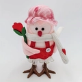 Statuina di uccello in feltro rosa con cappello a righe e sciarpa per decorazione San Valentino - Uccello Rosa Con Fiore