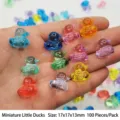 Miniatur bunte Entenfiguren aus Acryl für DIY-Bastelarbeiten im 100er-Pack - Mini Ente / 100er Pack / Mehrfarbig
