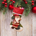 Calza di Natale classica rossa e verde con applique di Babbo Natale 3D e regali - Babbo Natale