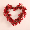 Ghirlanda natalizia a forma di cuore con bacche rosse, palline glitterate e rattan - Stile Cuore di Bacche Rosse / 31x6x29