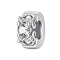 Macro shot of silver clover charm with sparkling main stone and vintage engravings - Proposal Ring Fixed Bead(PAC1886)