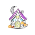 Detailansicht des versilberten Fantasy-Hauses-Charms mit lila Dach und Sternendetails - Lila Magisches Haus Perle (PAC2019)