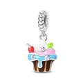 Abalorio de cupcake de plata con glaseado rosa, cereza y asa con diseño de corazones - Colgante de Cupcake de Crema (PAC1671)
