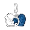 Detail eines silbernen Doppelherz-Charms mit love u Schriftzug und blauer Emaille - Love U Doppelherz Sternenanhänger (OTC1166)