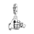 Détail du pendentif en argent avec mains parent-enfant et bélière ornée de petits cœurs - Pendentif Promesse Avec Enfant (OTC1444)
