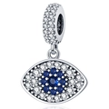 Primer plano de abalorio ojo turco de plata 925 con pavé de circonitas azules - Estilo Ovalado Ojo Turco (W-PAC1048)