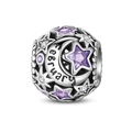 Detailansicht Silber-Charm mit lila Sternen und February-Gravur am Armband - Februar Geburtsstein (PAC1360-2)