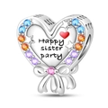 Detail eines Herzanhängers aus Silber mit Happy sister party Gravur und bunten Steinen - Schwester Party Perle (PAC1450)