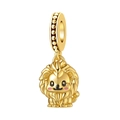 Détail du pendentif lion doré avec joues roses et anneau de suspension perlé en relief - Style Petit Lion (OTC1224)