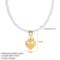 Collar de perlas con colgante de corazón dorado y relieve de cruz de 38cm - Colgante de Corazón Anatómico