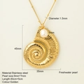 Collana in acciaio inossidabile dorato con ciondolo a nautilus e perla d'acqua dolce - Stile Conchiglia (1919)