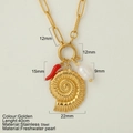 Collana in acciaio inossidabile dorato con pendenti peperoncino, conchiglia e perla - Conchiglia