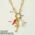 Collana in acciaio dorato con ciondoli a peperoncino rosso, rosa e perla d'acqua - Rosa