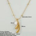 Collana a catena serpente in acciaio dorato con perla d'acqua dolce e ciondolo - Corno di Cervo (0540G)