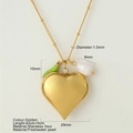 Goldene Edelstahl Herz Halskette mit grünem Chili-Anhänger und einer Süßwasserperle - Chili 3D Herz Stil