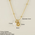 Gouden roestvrijstalen ketting met een schelphanger en parel op een slangenketting - Kunstparel Schelp (25195G)