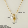 Gouden roestvrijstalen ketting met witte parel en schelp hanger van 40+5cm lengte - Zeeslak (25208G)