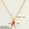 Collana dorata in acciaio inossidabile con pendenti peperoncino rosso e pesce - Piccolo Squalo (25163G)