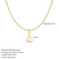 Detailoverzicht van gouden roestvrijstalen A-letter hanger ketting met afmetingen - Letter A / Staalkleur
