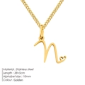 Collana in acciaio inossidabile dorato con ciondolo lettera n corsiva e piccolo cuore - Lettera N - Oro