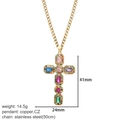 Specifiche dettagliate del ciondolo a croce dorata con pietre CZ colorate e catena da 50 cm - Stile Croce Mix Multicolore Lavorazione Pesante (NK019goldAC23049G3)