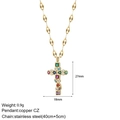 Collana croce dorata con pietre CZ colorate e catena in acciaio inossidabile - Stile Croce Multicolore con Catena Cava (NK008G2AC220145G6)