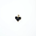 Détail du pendentif en cœur avec trois pierres noires taillées et serti doré - Noir (#9)