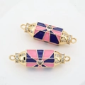 Detail of hexagon jewelry connectors with heart zircon and colorful enamel finish - Heart Rhinestone Style (3)