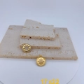Détail macro du pendentif doré montrant l'étoile avant et la structure en nid d'abeille - Pendentif Style Médaillon Étoile Seul (Sans Chaîne)