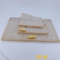Primer plano del colgante de cara sonriente dorada con circonitas brillantes - Colgante Cilíndrico Corazón Solo (Sin Cadena)