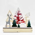 Décoration de Noël nordique en bois avec rennes et sapins rouges pour la table - Style Renne de la Forêt (SD-24005)