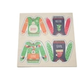 Ornamenti natalizi in legno personalizzati a forma di maglione con nomi e decori - Set da 4 pezzi