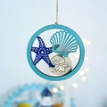 Detailweergave van houten oceaanbord met zeester schelp en natuurlijk touw hanger - Zeester