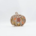 Detalle de lámpara de calabaza de madera con hojas de maple brillantes para decoro otoñal - Estilo de Calabaza de Hoja de Arce Hueca 1 (FS-24068)
