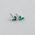 Detail view of S925 silver stud earrings with two marquise-cut emerald green zircons - Green (Silver)