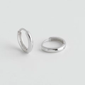 Dettaglio di orecchini a cerchio in argento sterling 925 lucido con marchio del metallo - Argento 925 / Diametro Interno 9mm (Argento)