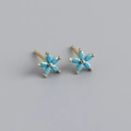 Close-up of S925 silver flower stud earrings with blue stones and golden finish - 925 Silver / Turquoise Blue (Gold)