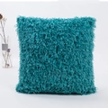 Funda de cojín cuadrada azul lago con textura de peluche tipo pluma y flecos largos - Verde Vida