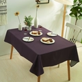 Einfarbige tiefviolette wasserdichte Tischdecke mit minimalistischer Leinenstruktur - Lila