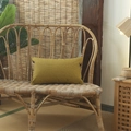 Housse de coussin lombaire jaune moutarde en lin sur une chaise en rotin - Jaune 5 / Série Lin (sans Âme)